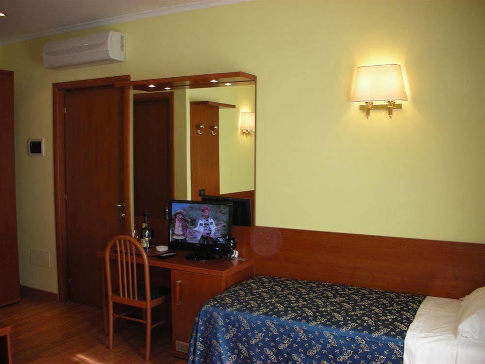 Saint Peter Inn Ρώμη Εξωτερικό φωτογραφία